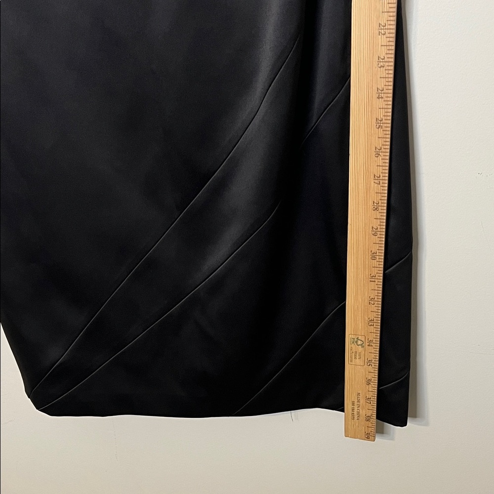 Sleeveless Draped Neck Two-Tone Cocktail Dress - Beige and Black - Picture 5 of 9